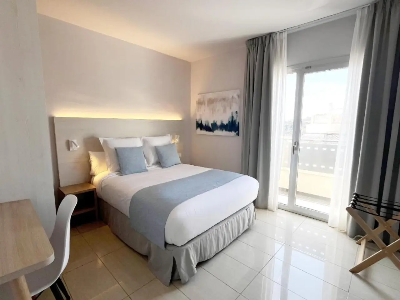 Habitación Doble Lateral con Balcón